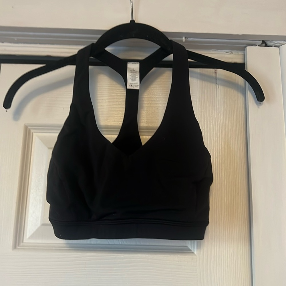 Lululemon sports bra hardly worn